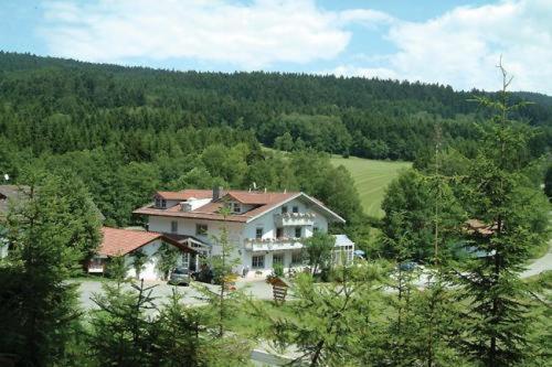 סנקט אנגלמר Landgasthof Zum Hirschenstein, Pension Garni מראה חיצוני תמונה