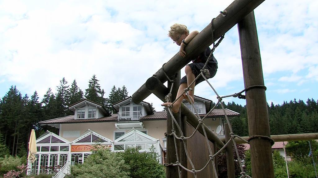סנקט אנגלמר Landgasthof Zum Hirschenstein, Pension Garni מראה חיצוני תמונה