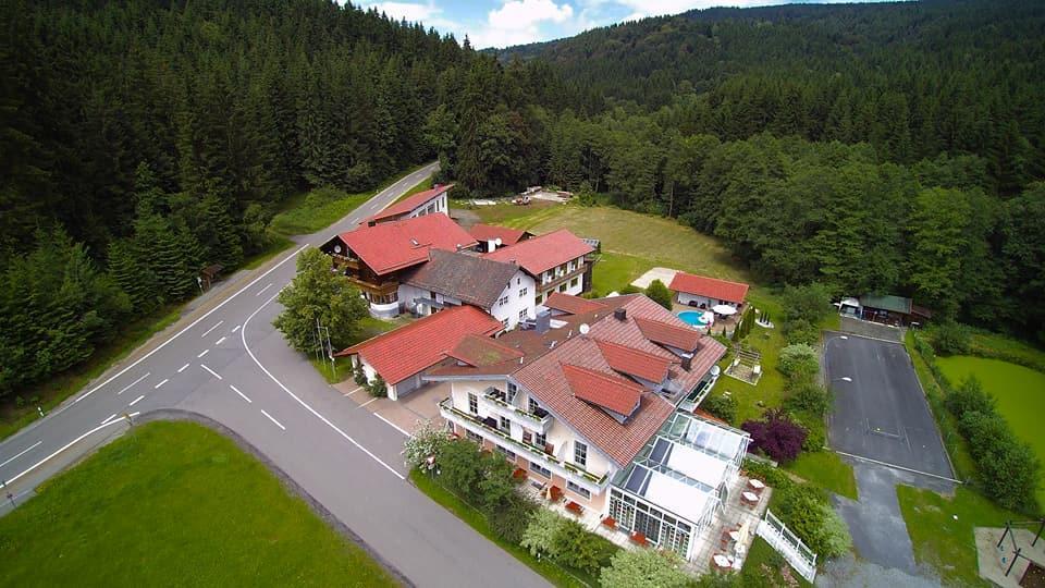סנקט אנגלמר Landgasthof Zum Hirschenstein, Pension Garni מראה חיצוני תמונה
