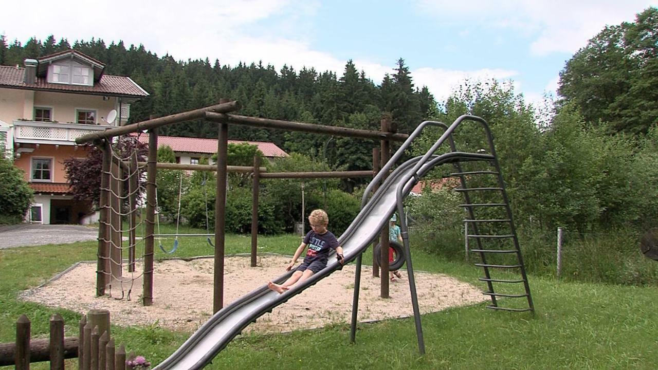 סנקט אנגלמר Landgasthof Zum Hirschenstein, Pension Garni מראה חיצוני תמונה